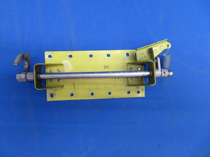 Rockwell Commander Door Plate, Arm, & Shaft 43711-1, 43710-3 (1020-496)