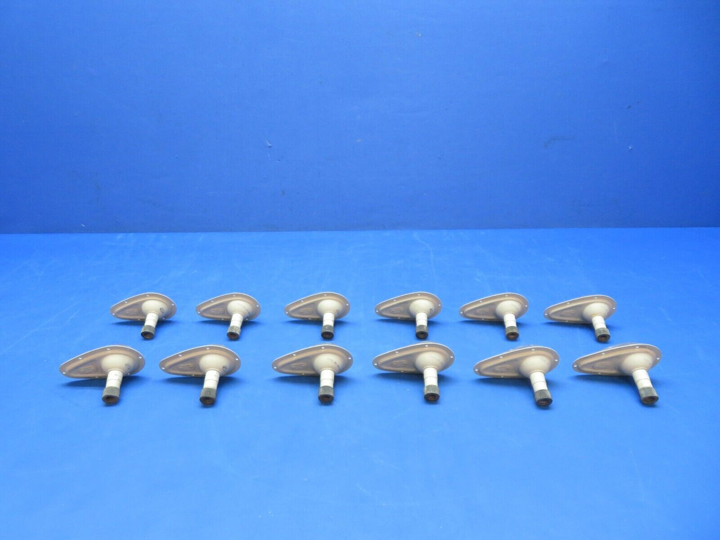Grimes Aviation Upward Light 13v AN3097-1 Cracked Lenses LOT OF 12 (0923-552)