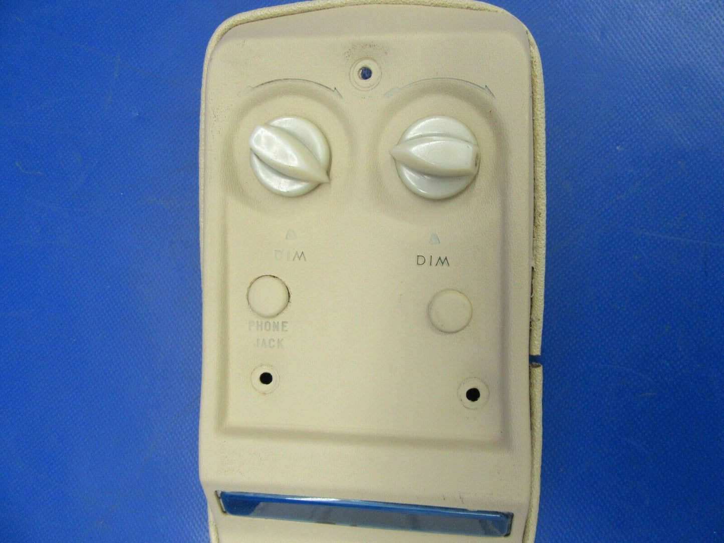 Cessna 310 / T310 Console Assy Overhead Tan Plastic 0811859-1 (0619-390)