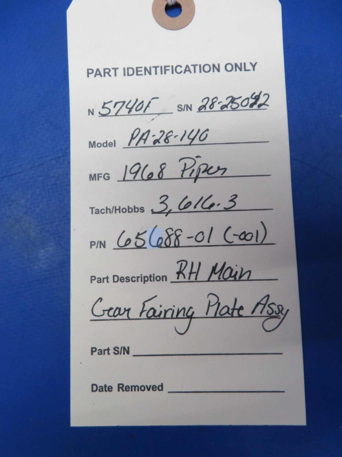 Piper PA-28-140 RH Main Gear Fairing Plate Assy P/N 65688-01 (0823-339)