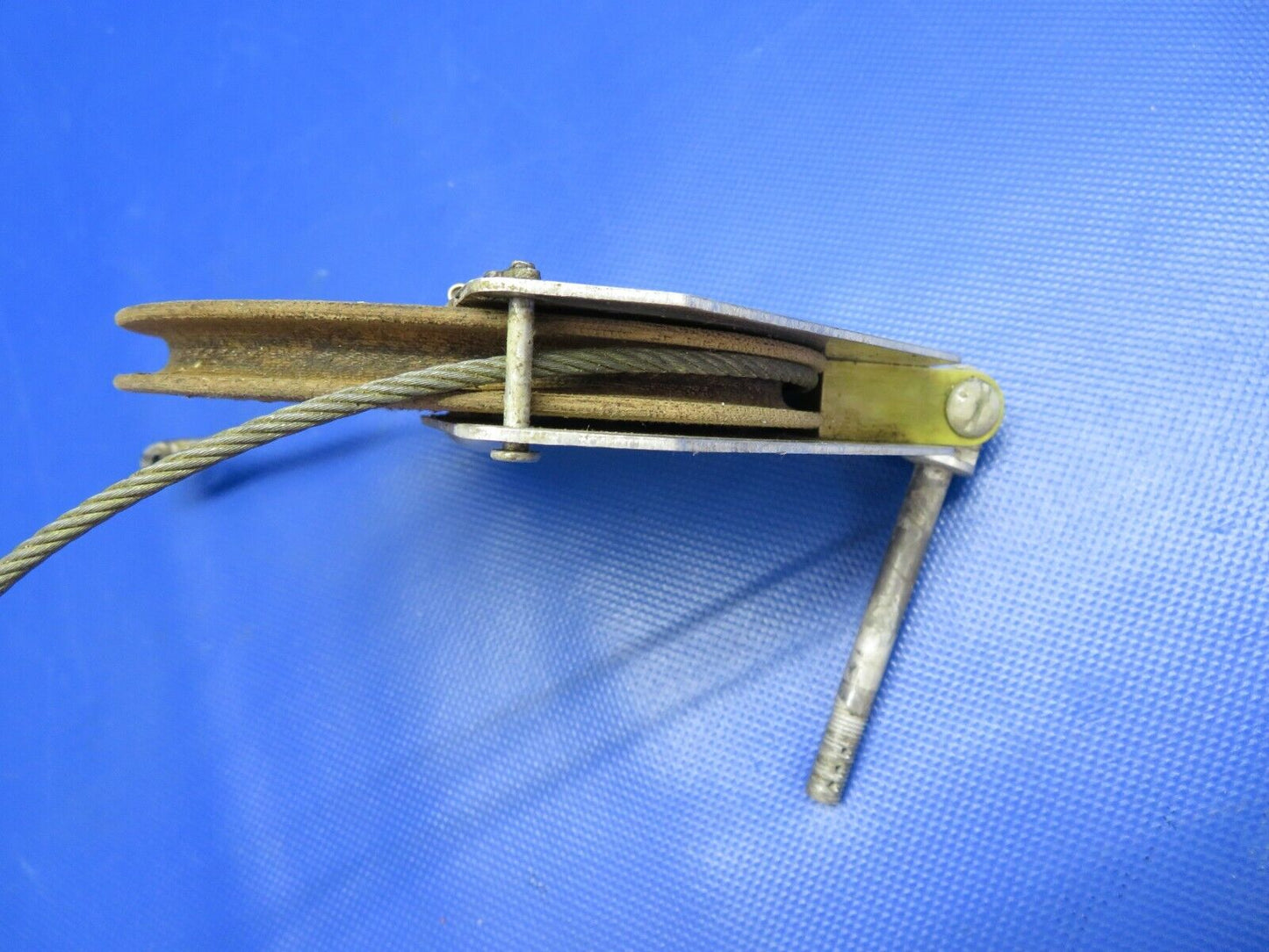Beech Bonanza Bracket Assy Rudder Balance Cable Pulley P/N 35-524245 (1220-505)