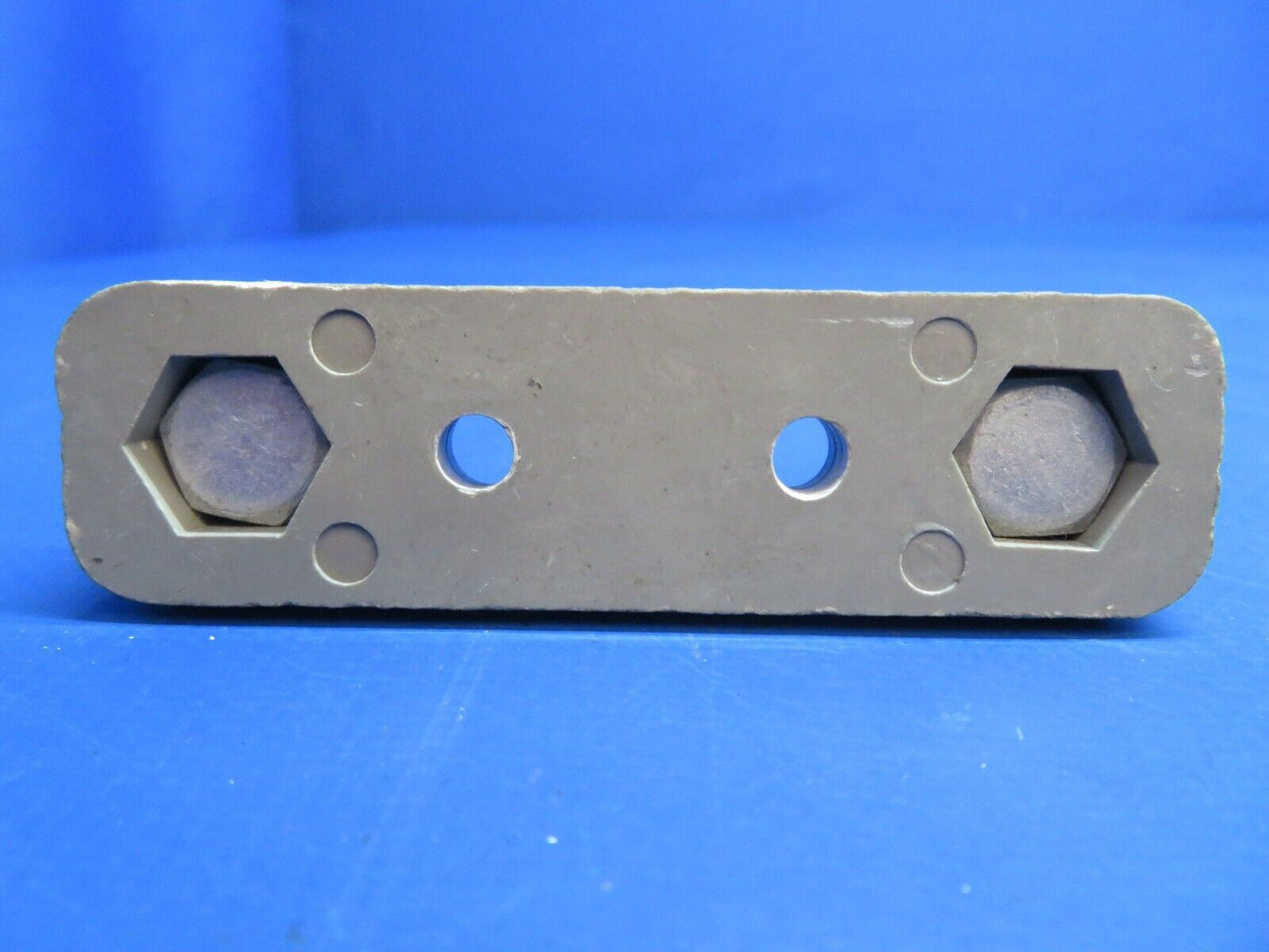 Piper Aerostar 602P Buss Fuse Block P/N 4164 (0123-717)