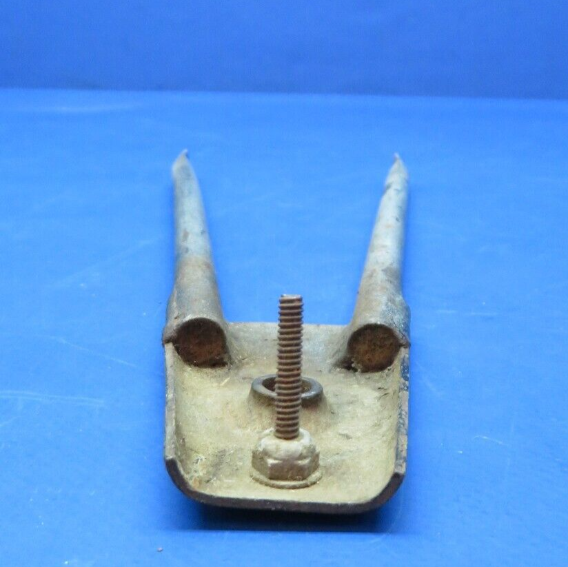 Piper PA-28 Early Stabilator Trim Bracket Fork Assy P/N 62814-00 (0523-217)