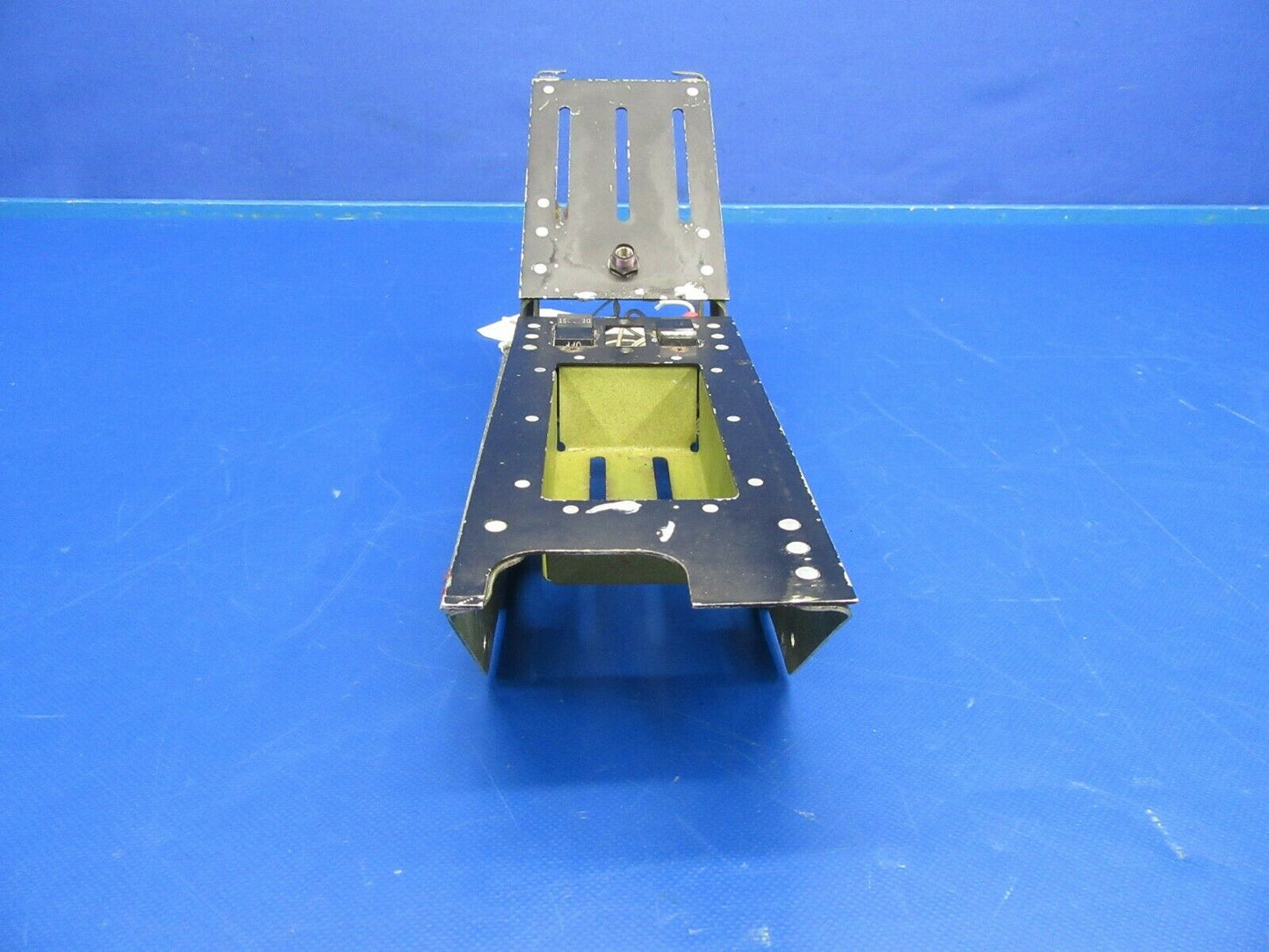 Piper PA-34-200T Heater Control Bracket P/N 78381-00, 78381-000 (1119-406)