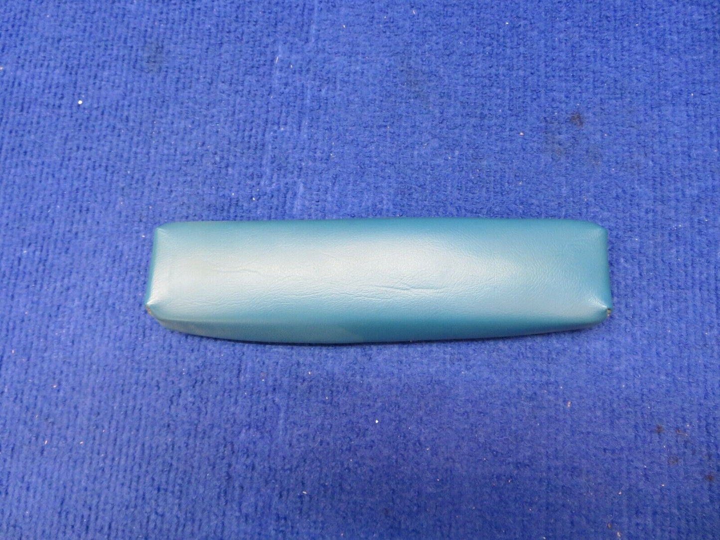 Piper Armrest P/N 25481-005 (0622-460)