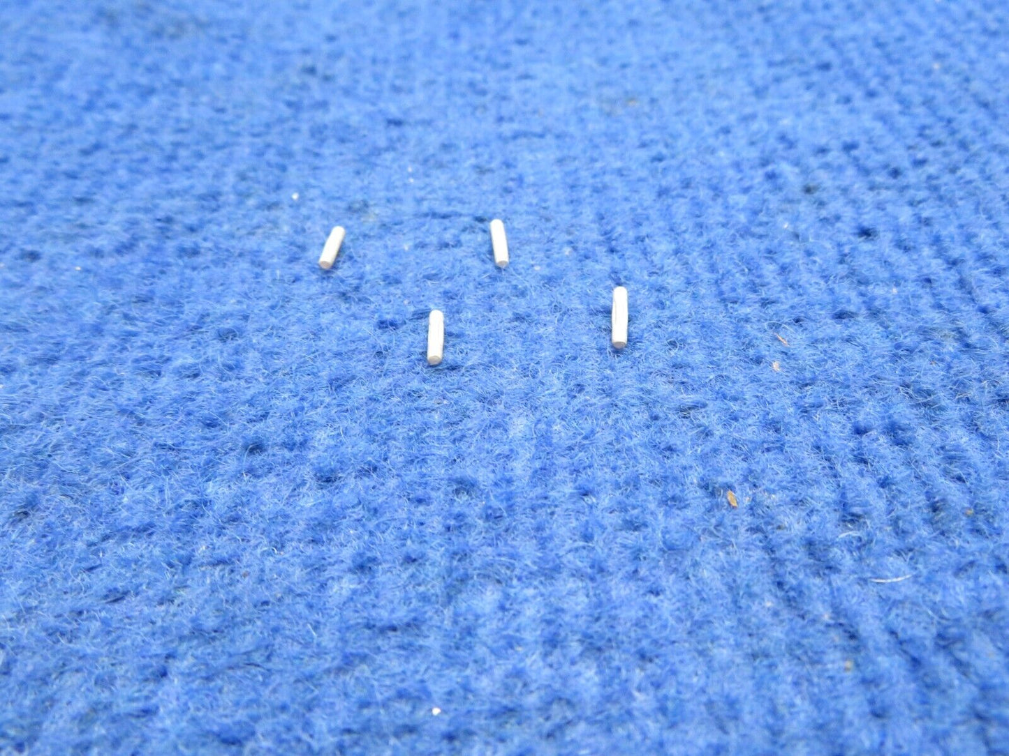 Continental Carburetor Intake / Air Filter Pin P/N 24308 LOT OF 4 NOS (0722-728)