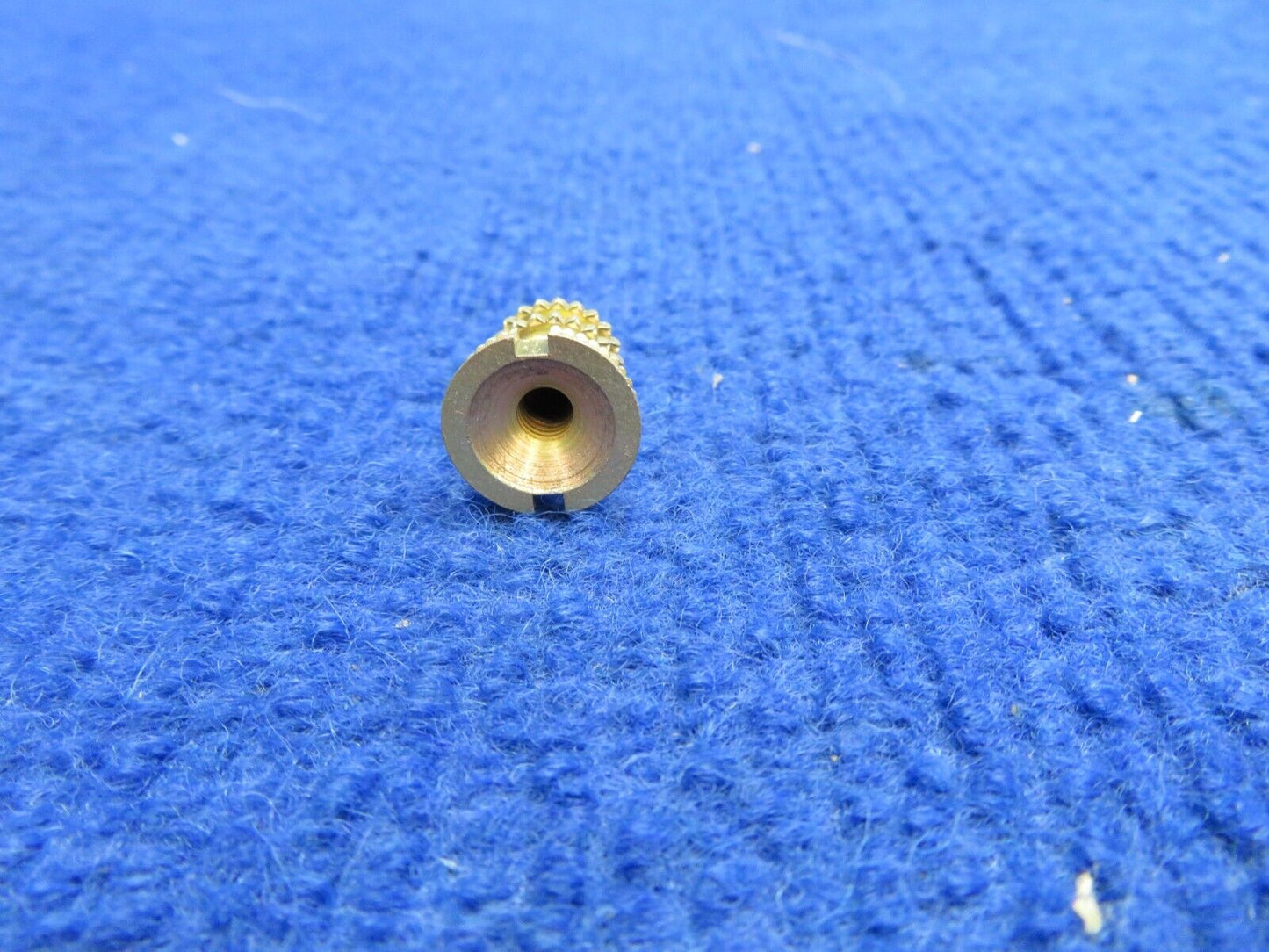 Threaded Insert P/N D171SE395-10-6 LOT OF 8 NOS (0622-427)