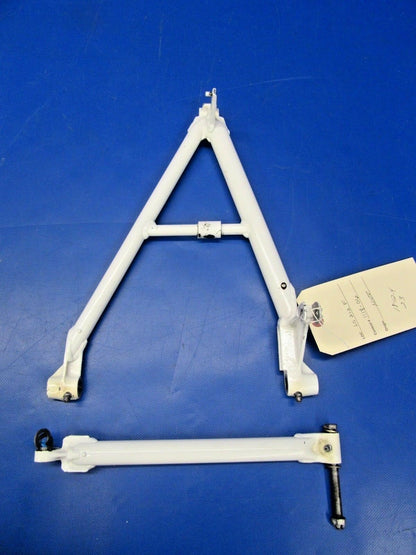 Beech Baron Brace & Leg Assy Nose Gear Retract 002-820018-3 WELDED (1118-06)