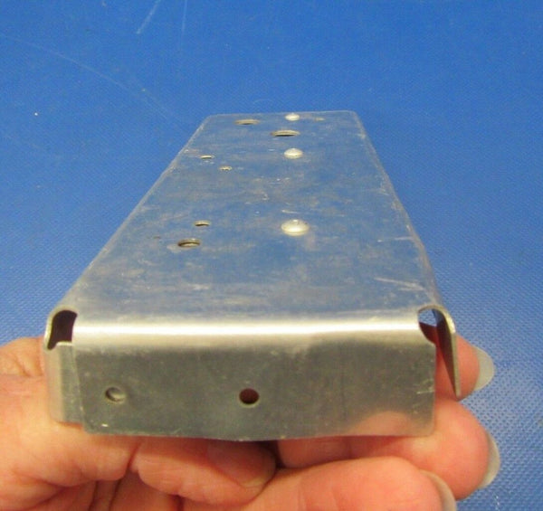 Cessna 182 Bulkhead P/N 0713603-1 NOS (0918-226)