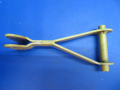 Lake LA-4-200 Idler Assy Rudder P/N 2-7138-1 (1222-953)
