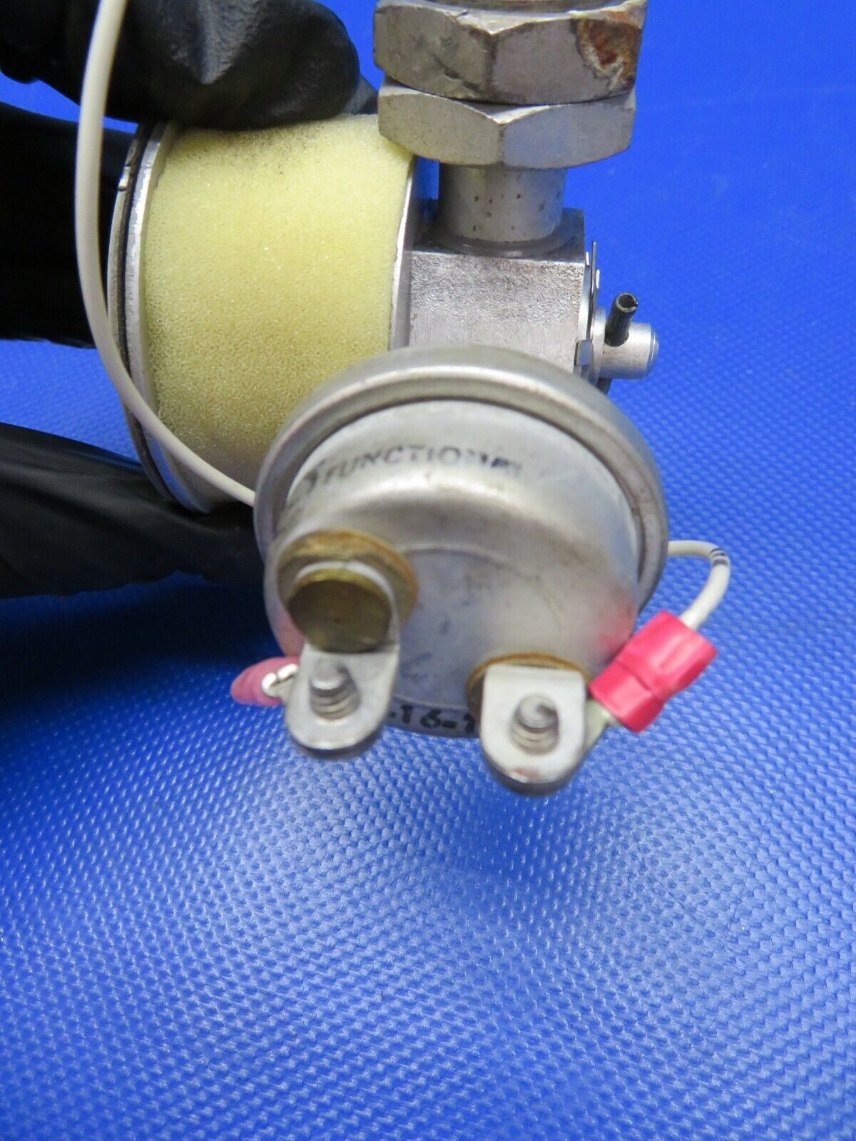 Airborne Vacuum Regulating Valve 2H3-19 Hobbs Piper PA-32R-300 Lance (0221-12)