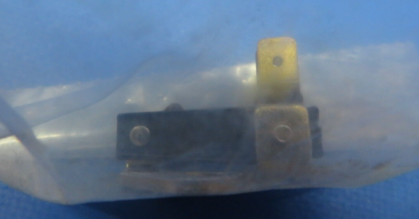 TCM Bendix Breaker Point P/N 10-382584 NOS (0523-145)