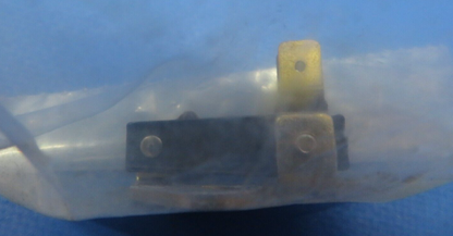 TCM Bendix Breaker Point P/N 10-382584 NOS (0523-145)