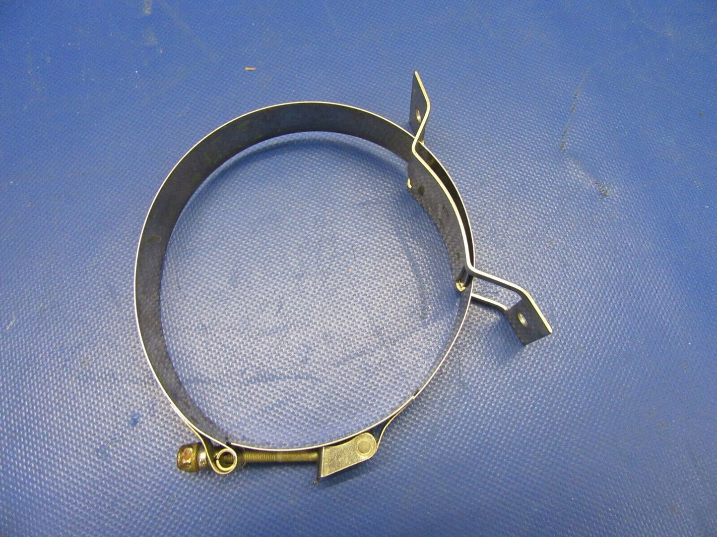 Cessna 210 / T210N Oxygen Bottle Clamp P/N C166007-0101 LOT OF 2 (1021-318)