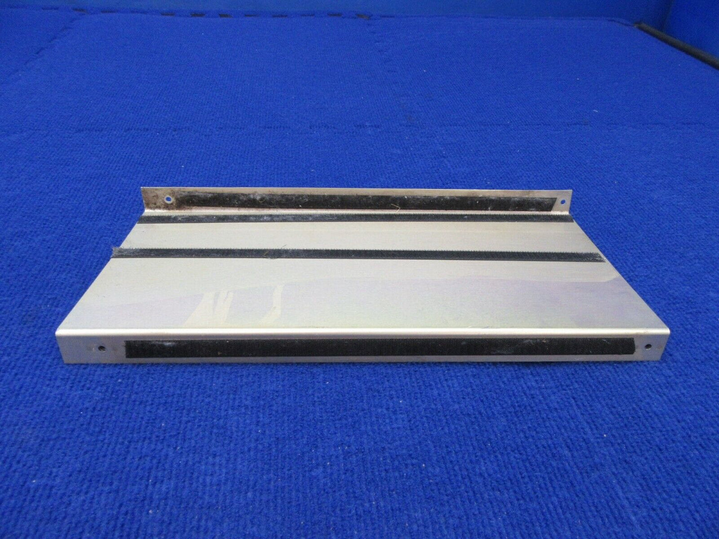 Cirrus SR-22 Cover Panel Skywatch System P/N 16763-001 (0122-332)