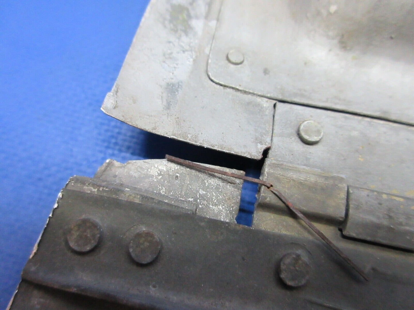 Cessna 310 / 310F RH Engine Cowl Door Assy FWD And AFT P/N 0895000-3 (1123-725)