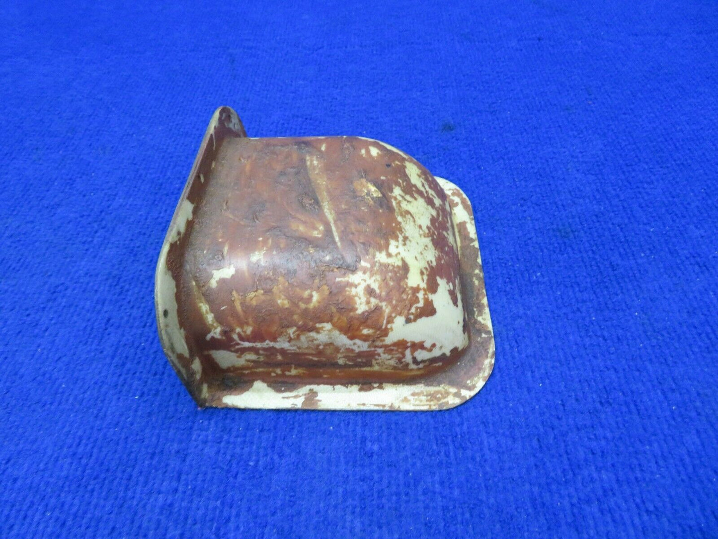 1956 Cessna 310 Elbow Assembly Air Spill P/N 0813750-44 (0422-476)
