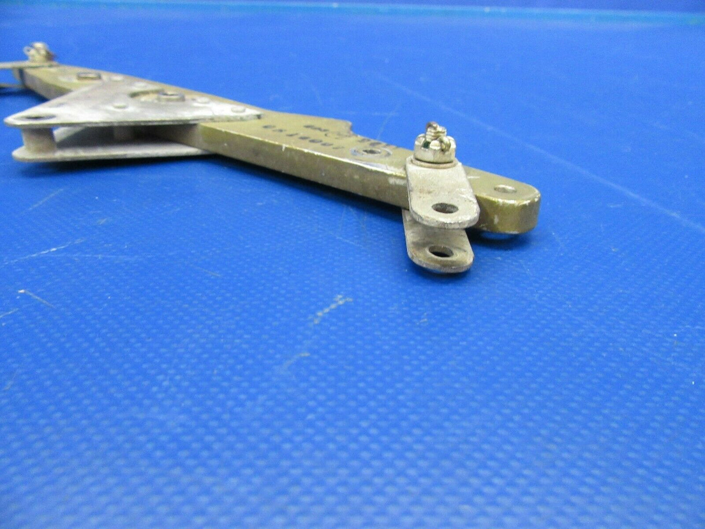 Cessna 310 R Elevator Bellcrank P/N 0814007-1 (0219-334)
