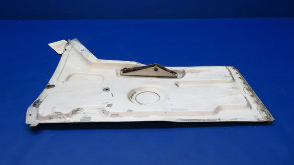 Cessna 401 Main Gear Door RH OTBD P/N 0826002-203, 0826002-209 (0523-230)