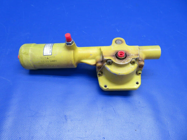 1960 Cessna 210 Electoral Actuator Main Gear LH P/N EA1471-1 (0221-306)