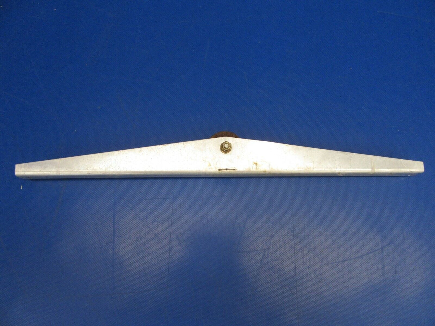 Piper PA-32-300 Cherokee Six Pulley Bracket P/N 68470-00 (0819-112)