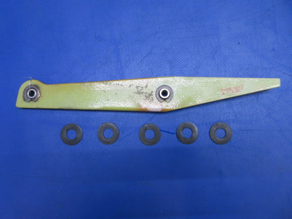 Diamond DA-42 Elevator Control Lever Assy P/N DA4-2735-30-00_1 (0623-144)