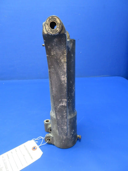Beech Nose Landing Gear Strut / Brace Assy P/N 95-824005-3 (1122-458)