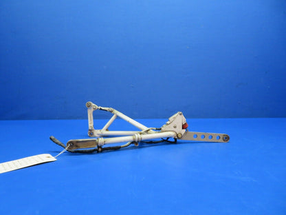 Cessna 401 / 401A Nose Gear Drag Brace Truss Assy w/ Link 5042002-1 (1223-362)