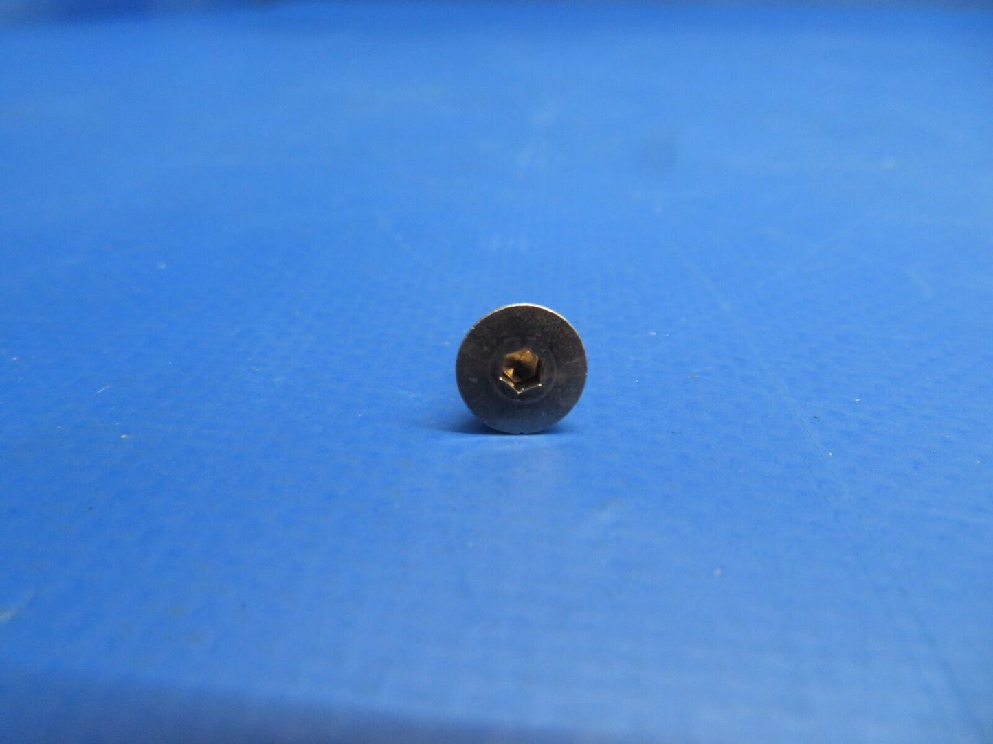 McCauley Propeller Screw LOT OF 25 w/ 8130 NOS (0323-671)