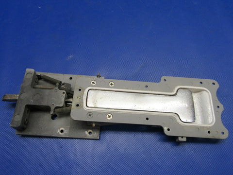 Cessna 210 / T210N Latch Assembly RH Door P/N 0717024-21 (0321-510)