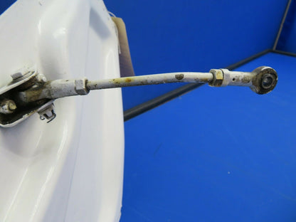 Rockwell Commander Door Main Landing Gear w / Push Rod RH 42302-4 (1020-38)