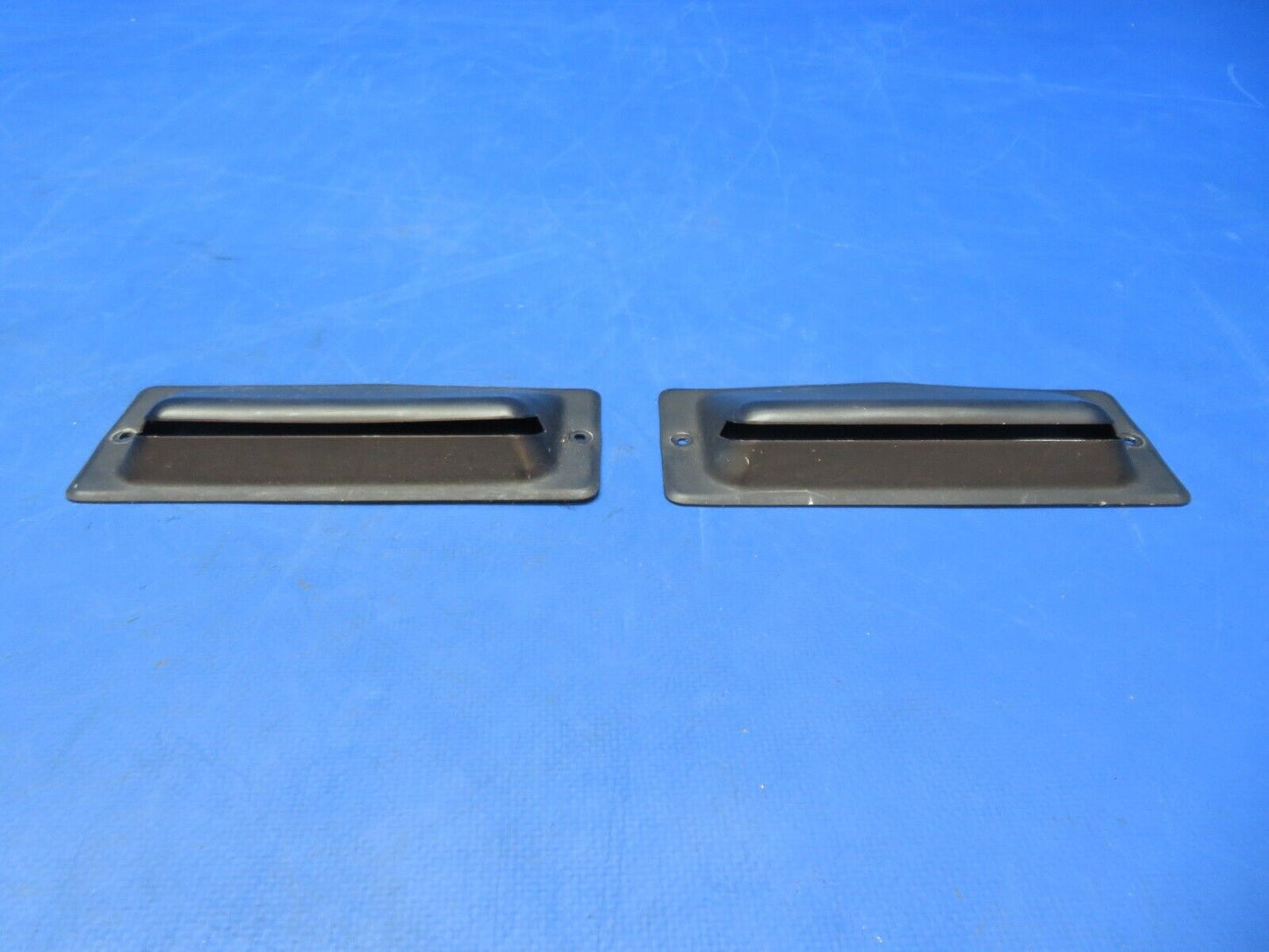 Piper PA-28-140 Defroster Air Outlet P/N 65318-00 LOT OF 2 (0823-367)