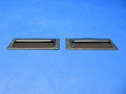 Piper PA-28-140 Defroster Air Outlet P/N 65318-00 LOT OF 2 (0823-367)