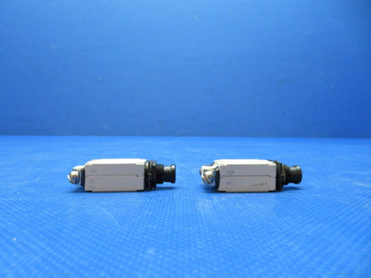 Klixon 2-1/2 amp Circuit Breaker P/N 7277-2-21/2 LOT OF 2 NOS (0224-227)