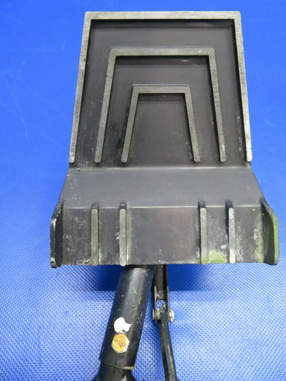 Cessna 210 / P210N Rudder Bar & Pedal RH P/N 1260558-4 (0421-619)