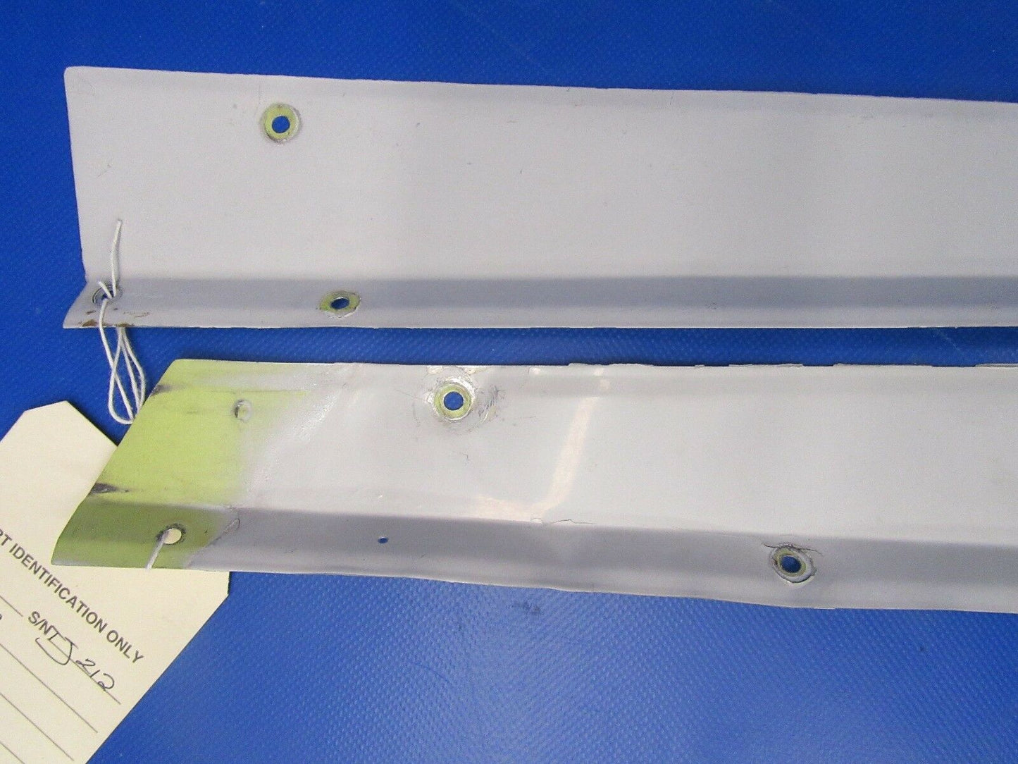 Beech Baron 58P Fairings Dorsal Fin LH & RH P/N 96-440010-12 (0418-82)