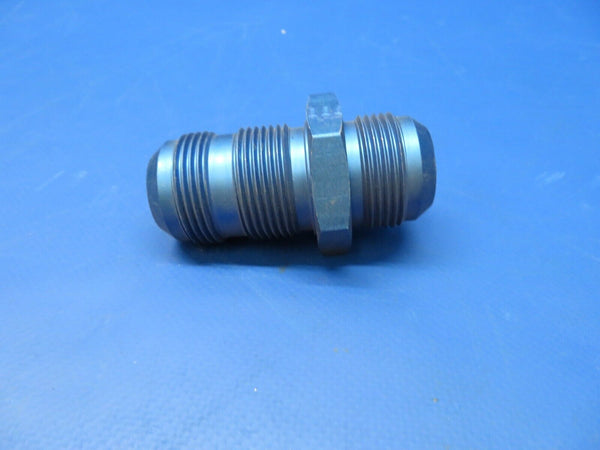 Bulkhead Fitting P/N AN832-16D LOT OF 9 (1222-314)