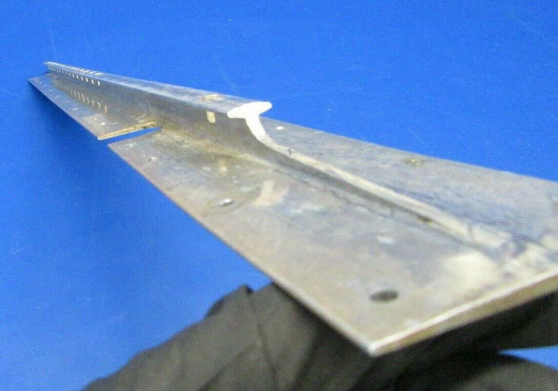 Cessna Skymaster 337 Seat Track / Seat Rail 1414106-09 (1219-68)