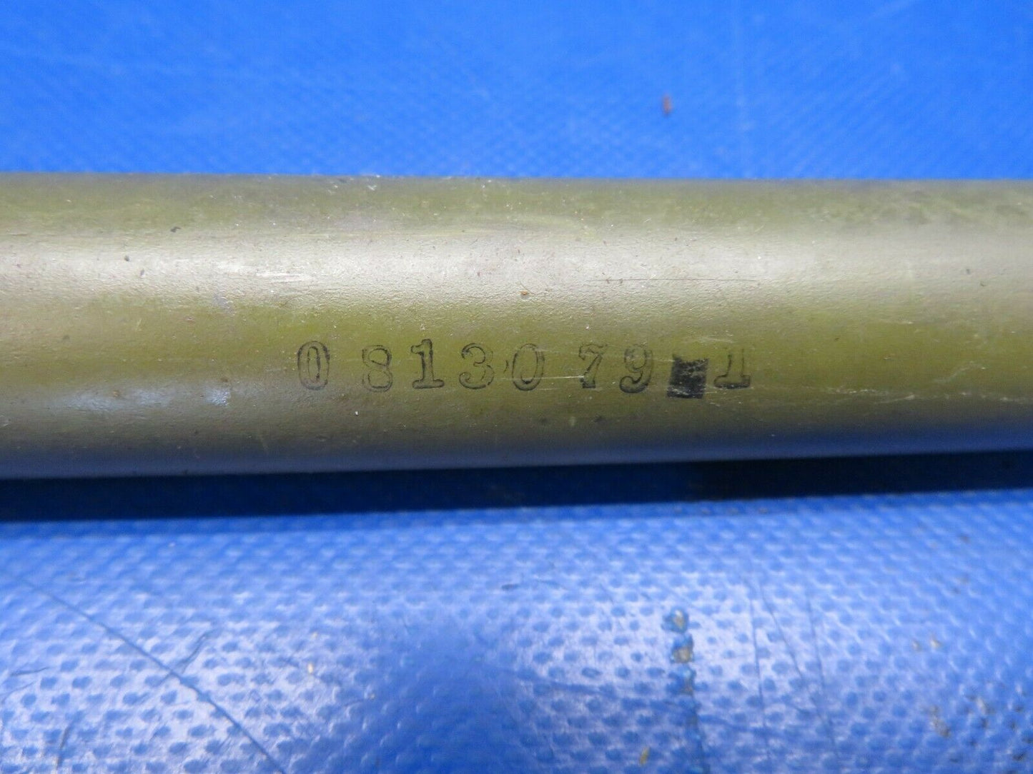 Cessna 310R Nose Gear Tube / Rod Intermediate Retract P/N 0813079-1 (0520-108)