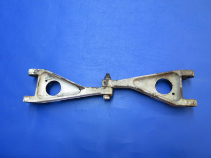 Cessna 401 RH Main Gear Torque Link Assy P/N 5041114-2 (1023-769)