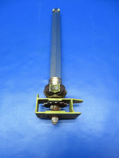 Piper PA-24-180 Comanche RH Control Wheel Tube w/ Roller 20975-00 (1223-274)