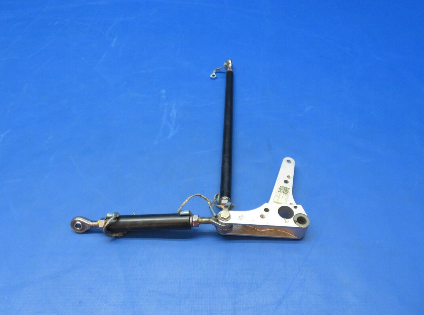 Diamond DA-42 Aileron Bellcrank w/ Rods P/N DA4-2713-10-50 (0623-468)
