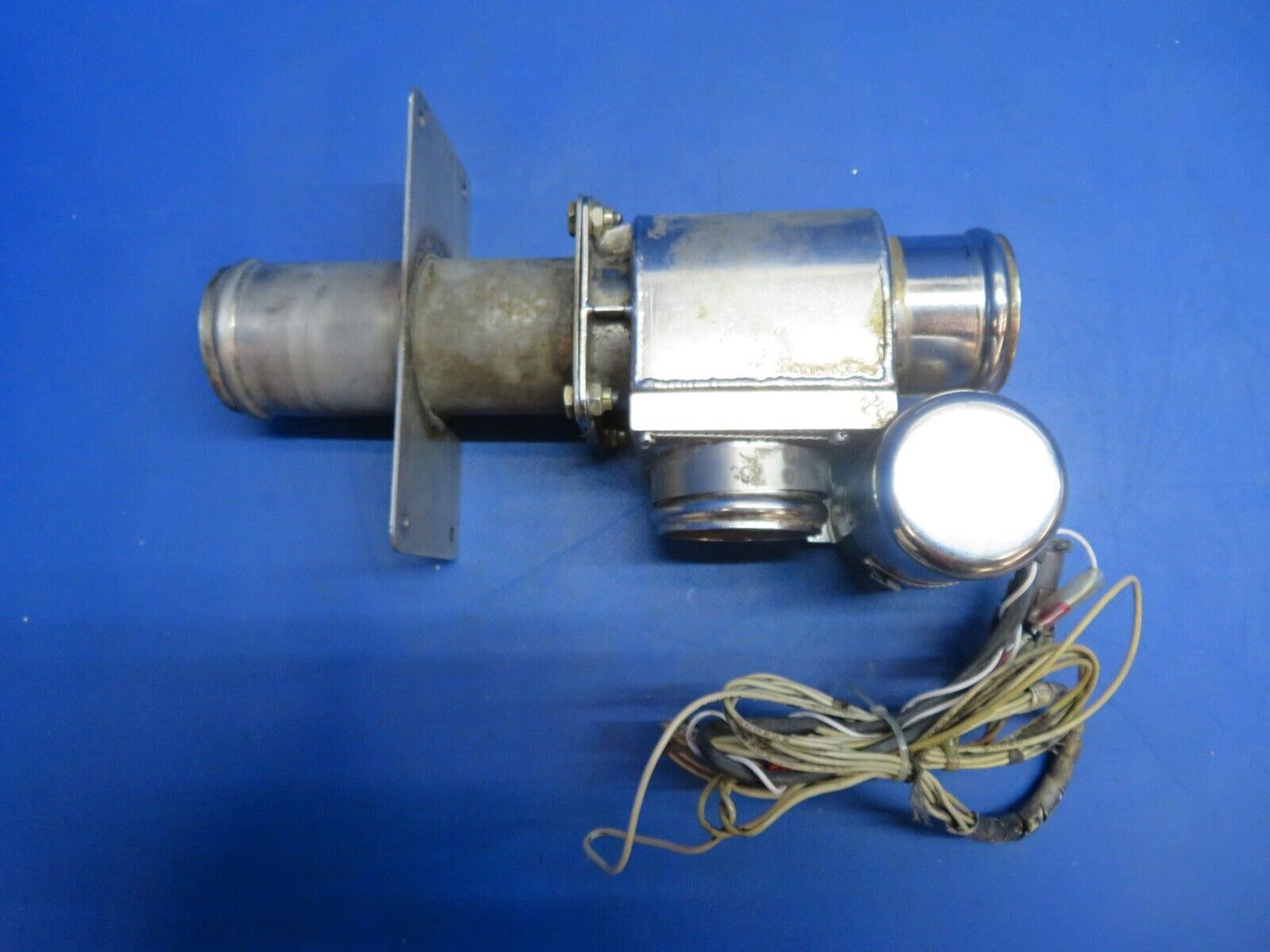 Piper Aerostar 602P Environ Pressure Diverter Valve 28V P/N 980047-01 (0123-801)