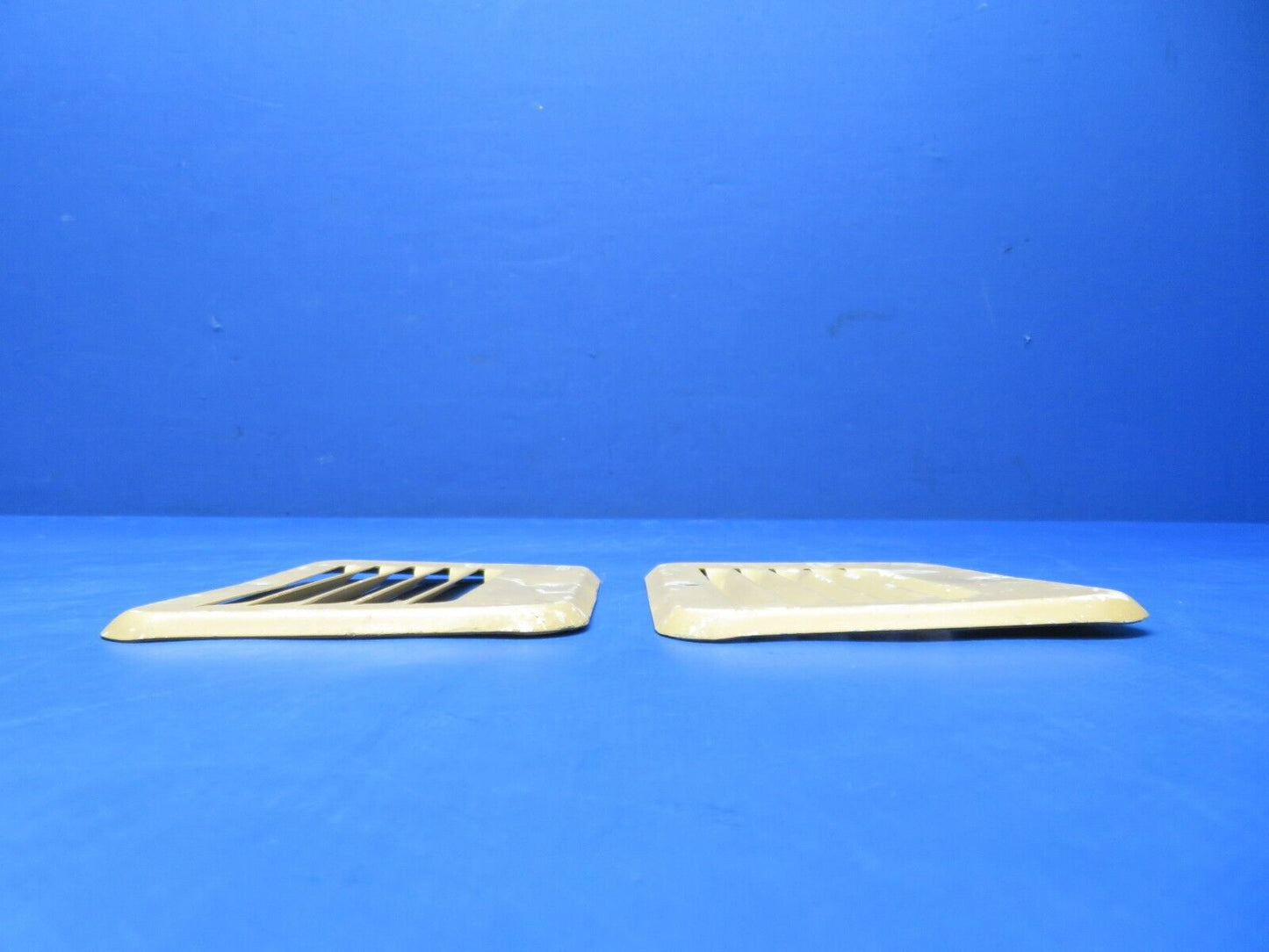 Cessna 310 / 310F Grill Assy Cabin Ventilation P/N 0813818-1 LOT OF 2 (1123-301)
