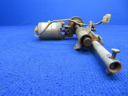 Cessna 210 Flap Actuator w/ Motor 24-28 V P/N C301002-0202 (0922-567)