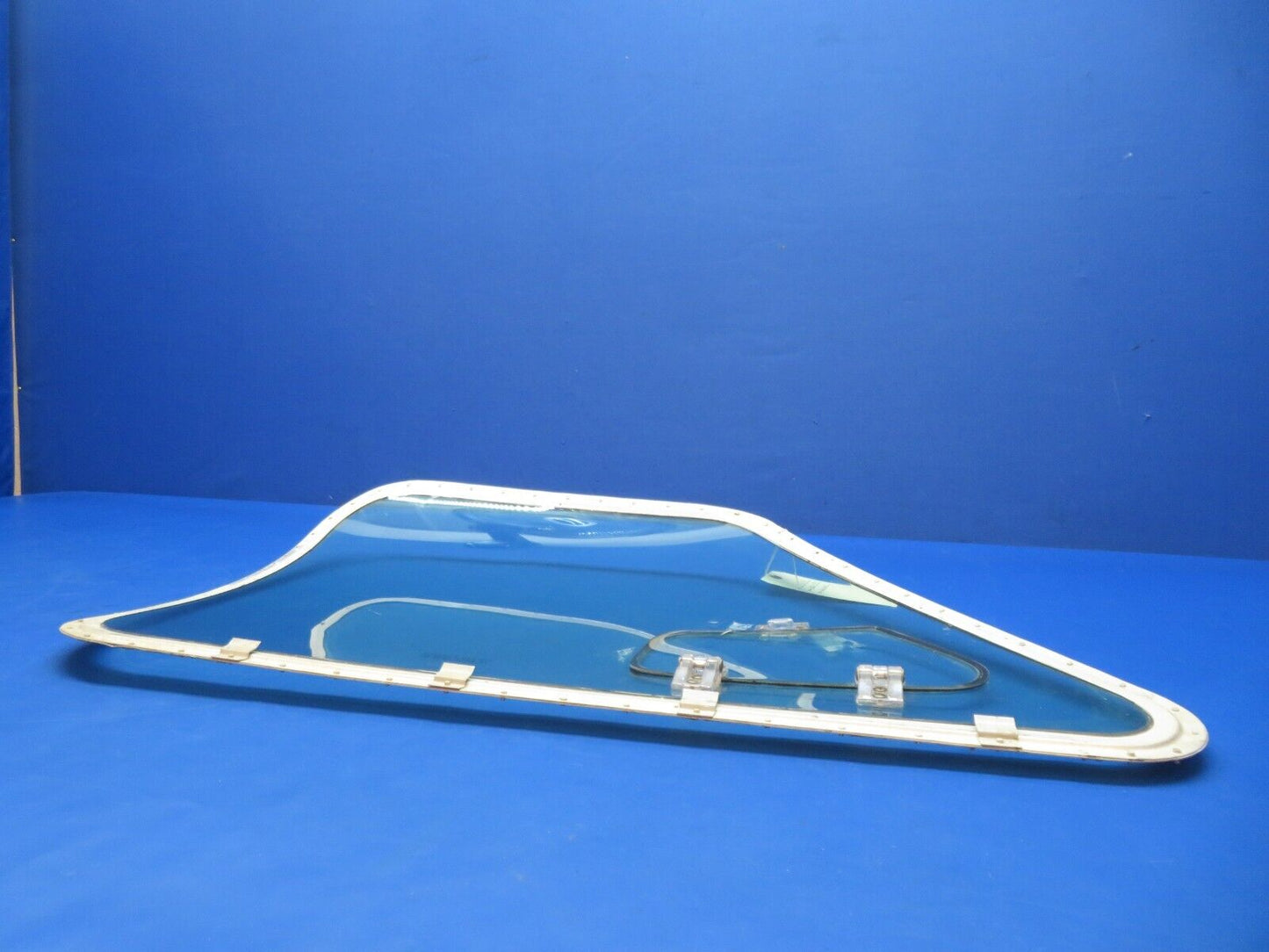 Beech Baron Window Pilot w/ Storm Window 1/4" Thick P/N 35-410291-219 (0523-947)