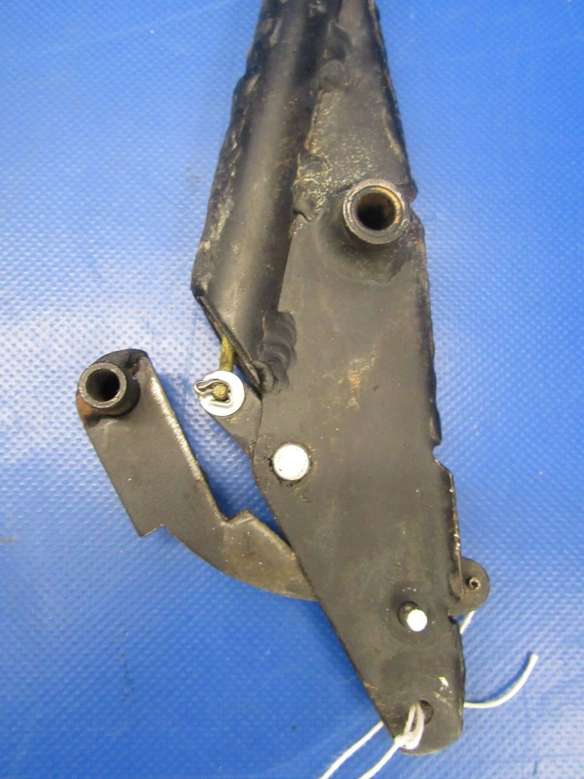 Piper PA-24-250 Comanche Flap Bar P/N 20974-00 (0818-338)