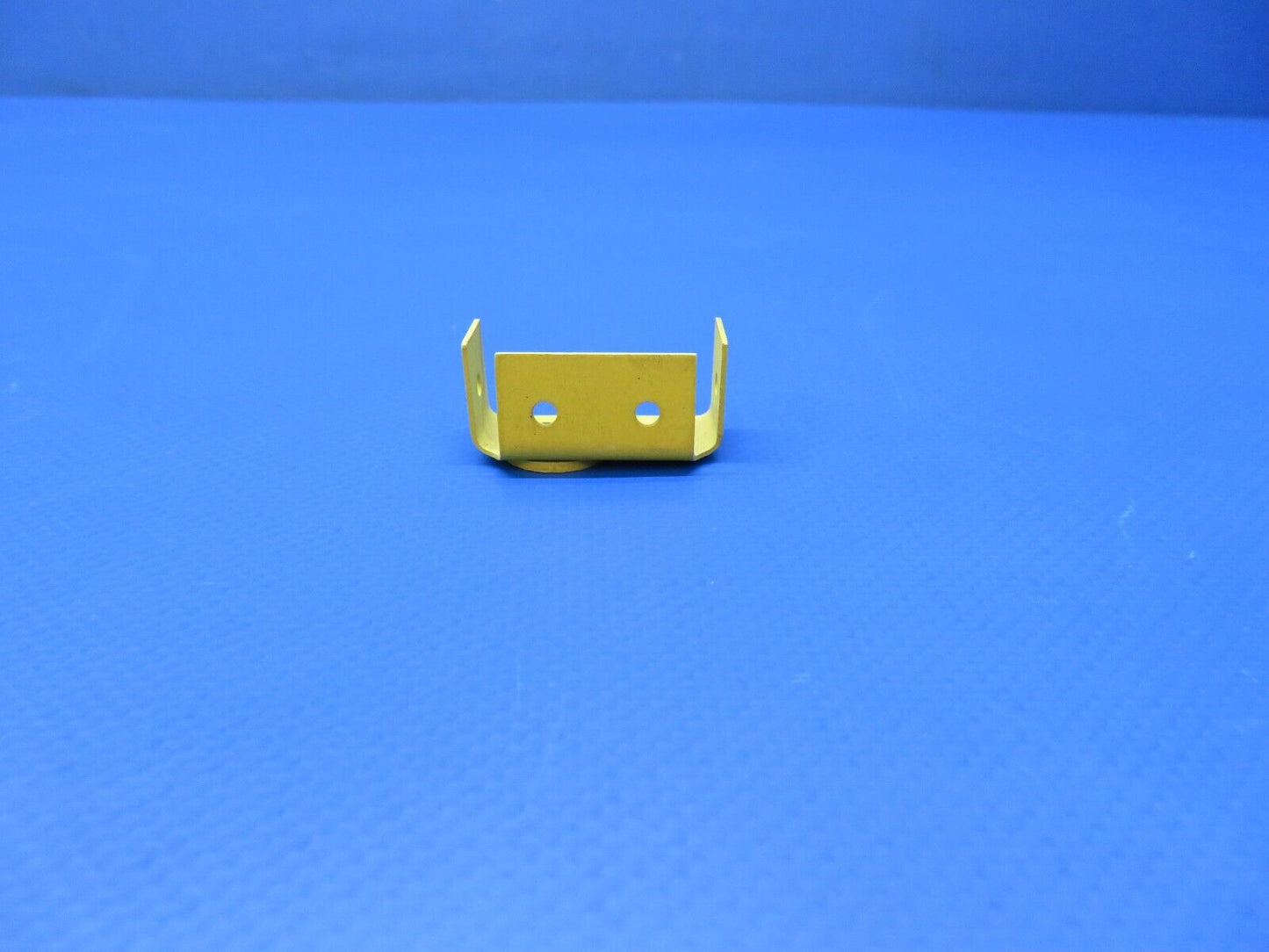 Piper Nose Wheel Door Bracket Assy P/N 21320-006 NOS (0922-359)