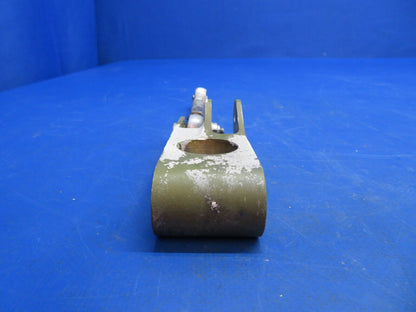 Piper Aerostar 602P Main Gear Door Idler RH w/ Rod Assy P/N 400009-02 (0123-620)
