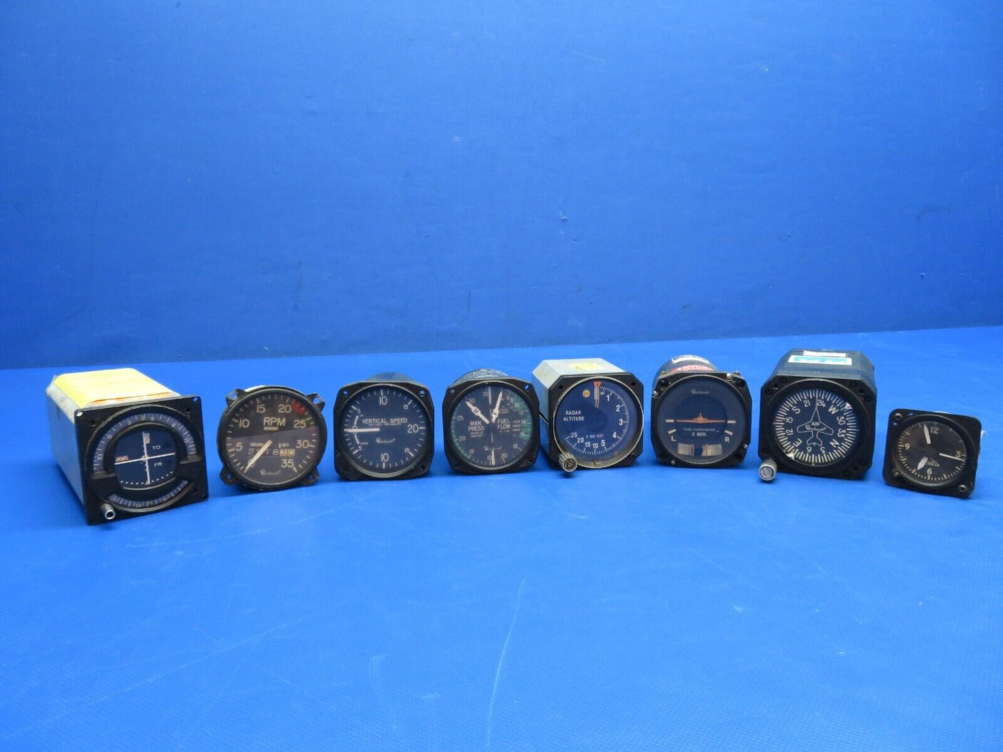 Beech C24R Sierra Instruments Man Cave / Decoration LOT OF 8 (0324-1702)